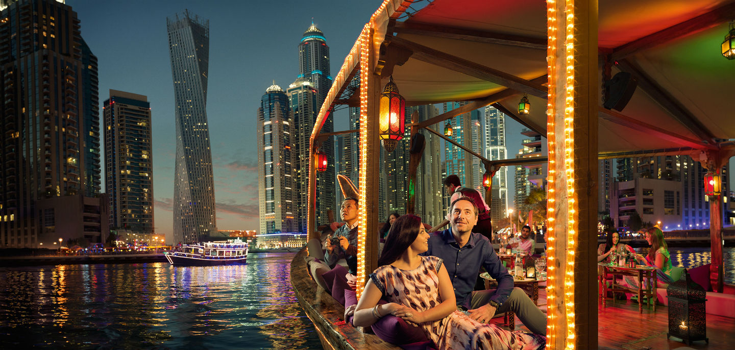 Ночные экскурсии - путешествие по каналу Дубай крик